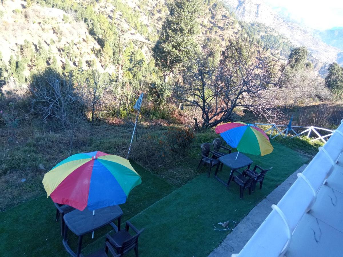 In Apple Estate Kanatal Exterior foto