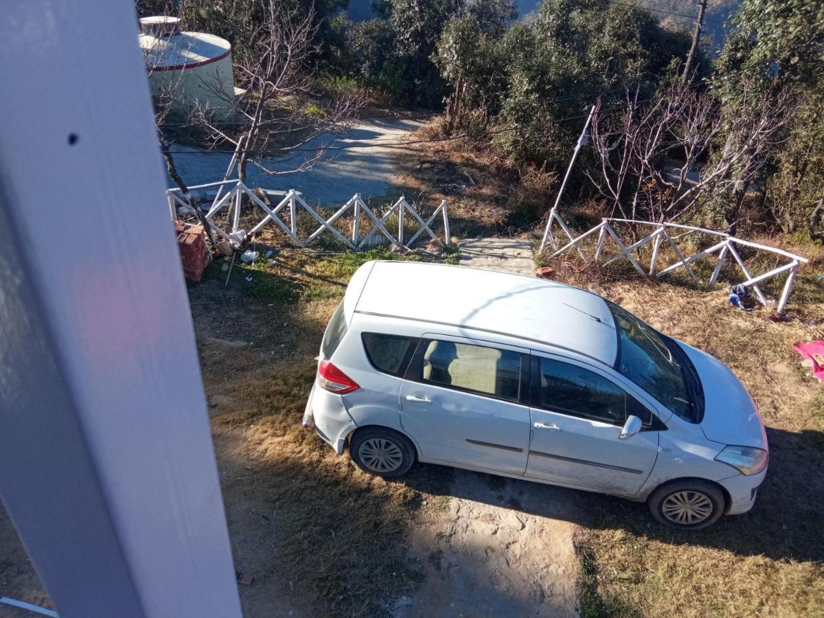 In Apple Estate Kanatal Exterior foto