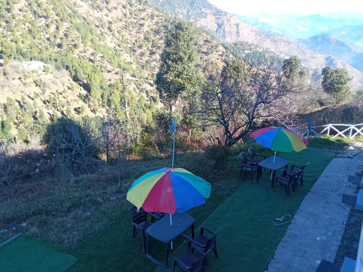 In Apple Estate Kanatal Exterior foto